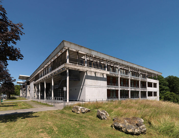 université de  Marne-la-Vallée : bâtiment Bois de l'étang