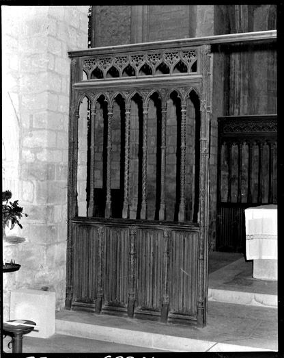 Campagne photographique sur le patrimoine de Mantes-la-Jolie en 1977