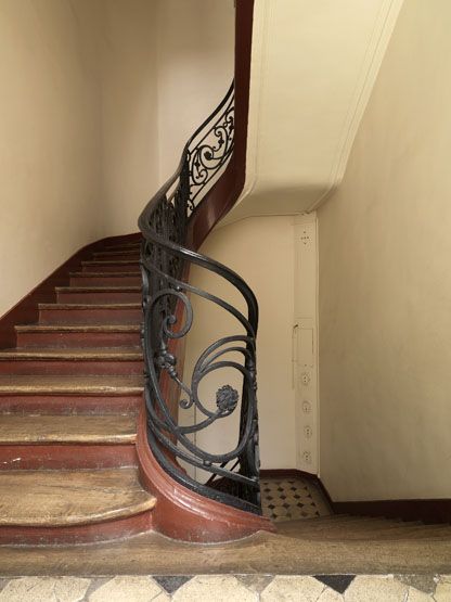 rampe d'appui, escalier de la maison à porte cochère (non étudié)