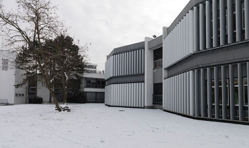 école de commerce ; école supérieure des sciences économiques et commerciales (ESSEC)