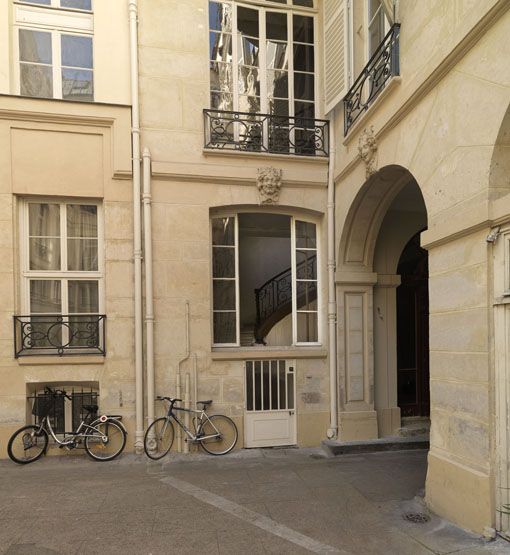 rampe d'appui, escalier de la maison à porte cochère (non étudié)