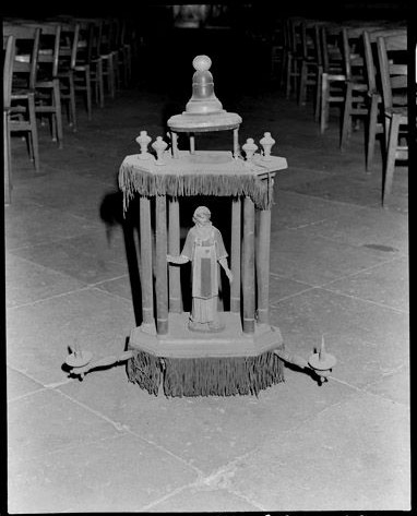 Campagne photographique sur le patrimoine de Mantes-la-Jolie en 1977