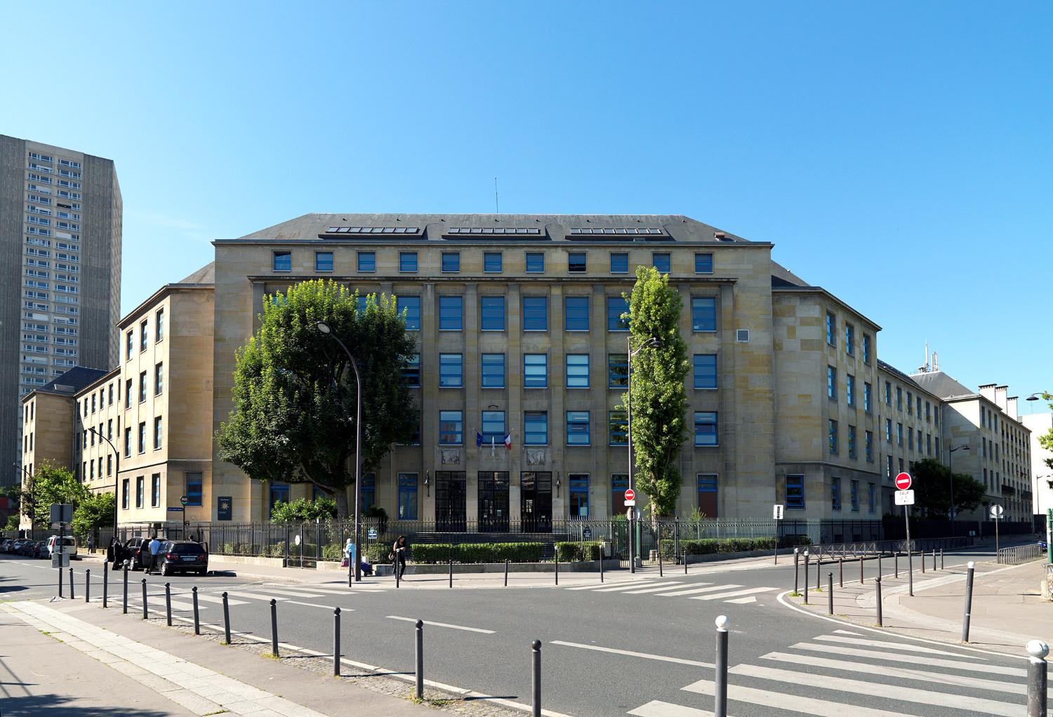 Lycée Claude-Monet