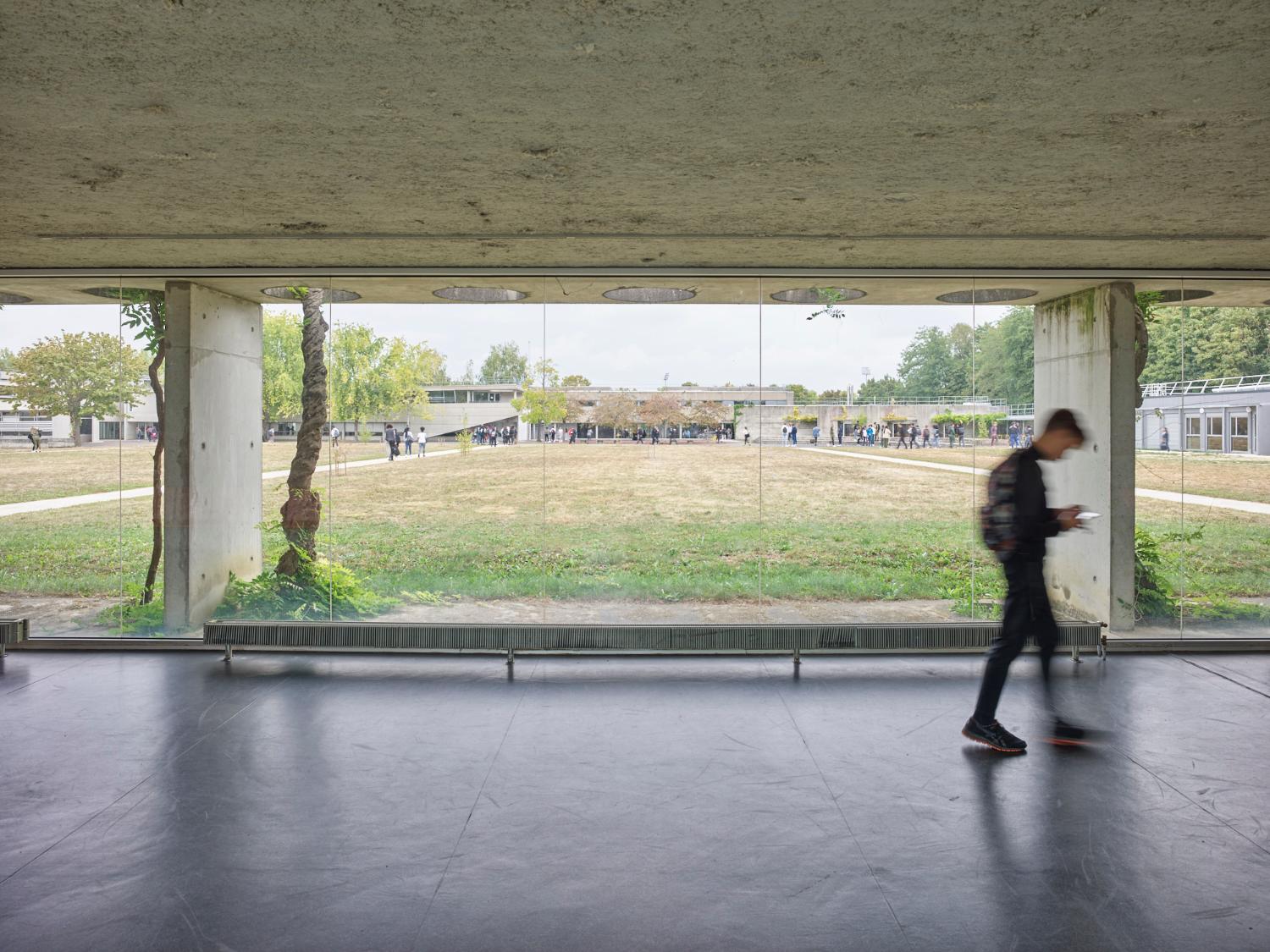 Lycée François-Truffaut