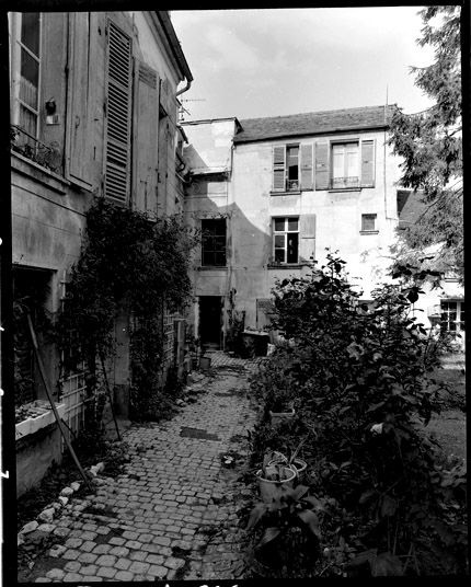 Campagne photographique sur le patrimoine de Mantes-la-Jolie en 1977