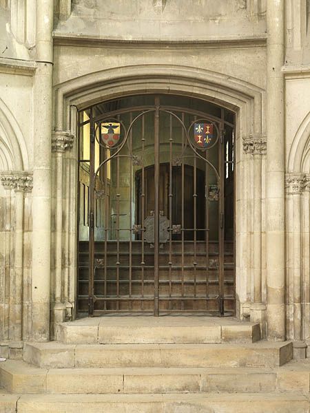 porte de la passerelle du Vieux-Chapitre