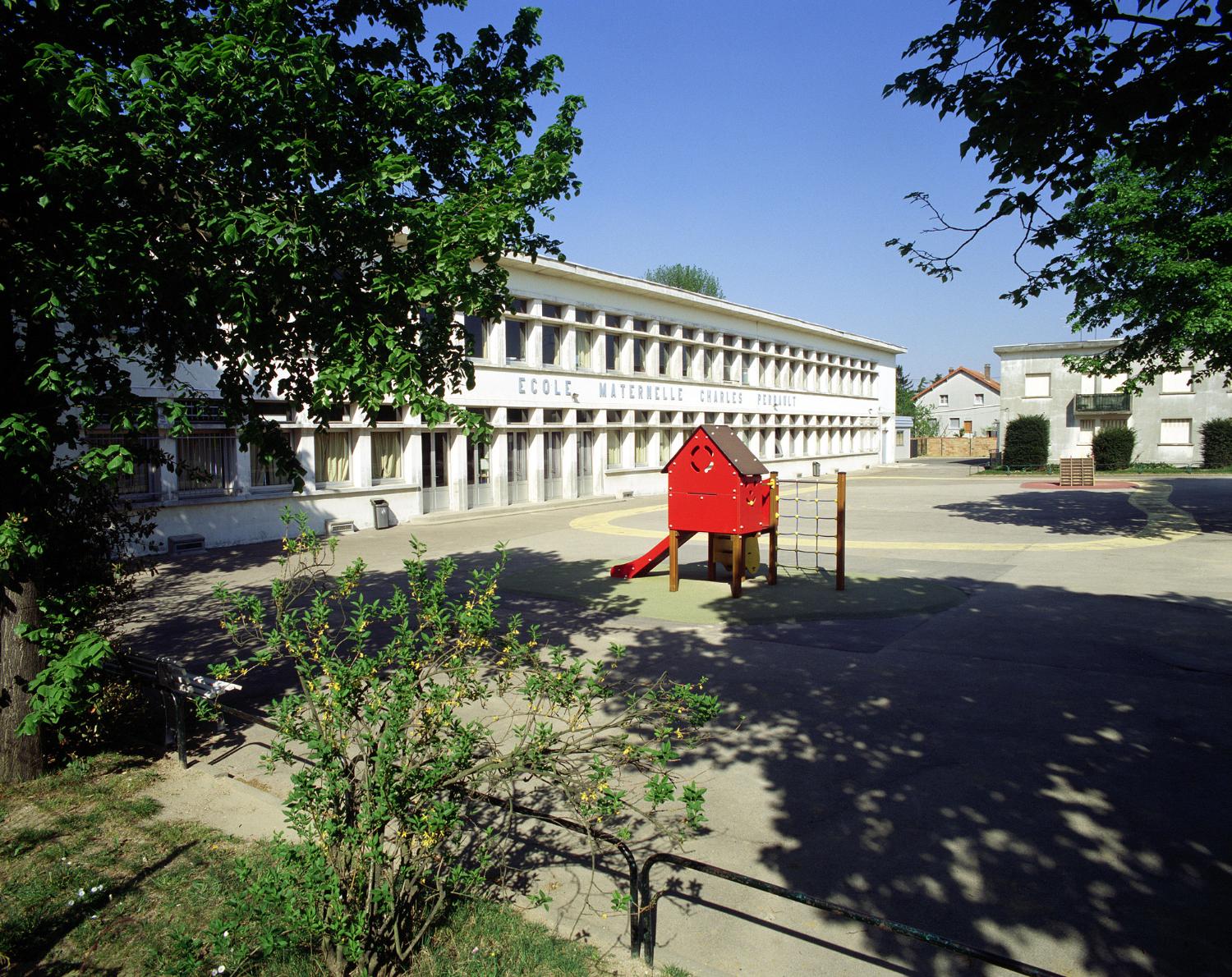 groupe scolaire Camille Flammarion ou Est, maternelle Charles Perrault