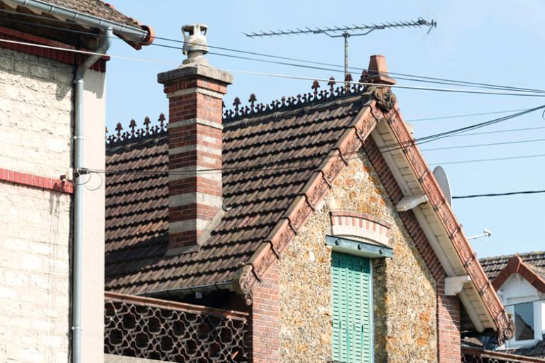 hôtels, maisons, immeubles
