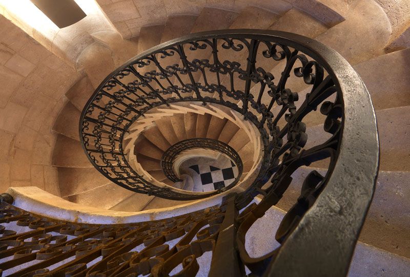 rampe d'appui, escalier de la chapelle de l'hôtel de Beauvais (non étudié)