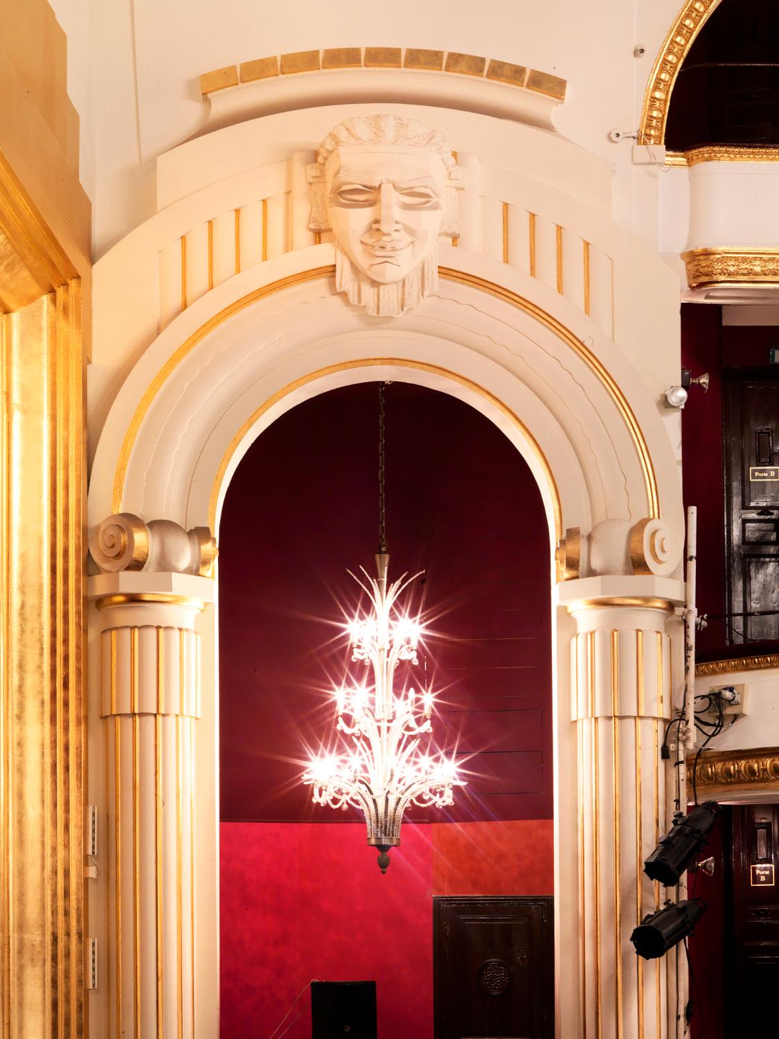 Porte Saint-Martin (10e arrondissement), théâtre de la