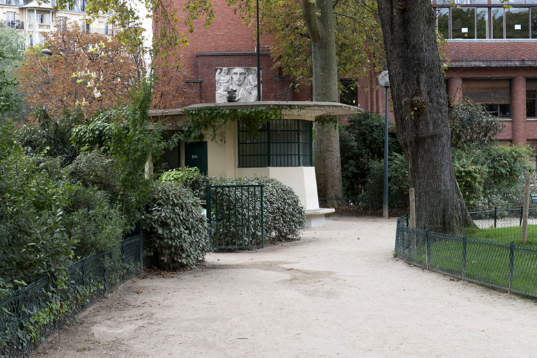 Square de Montrouge, actuellement square Ferdinand-Brunot et square de l'Aspirant-Dunand.