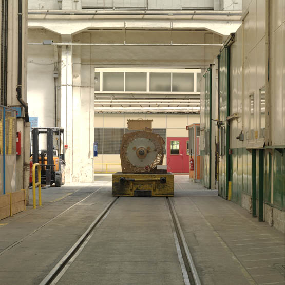 Usine de matériel électrique industriel Schneider et Cie, puis Le Matériel Electrique Scheider-Westinghouse (SW), puis Jeumont-Schneider (JS), actuellement ensemble industriel appelé "Espace Technologique et Industriel de Champagne-sur-Seine" (zone ETIC)