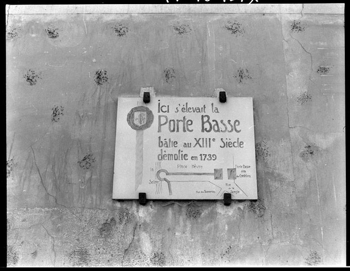 Campagne photographique sur le patrimoine de Mantes-la-Jolie en 1977