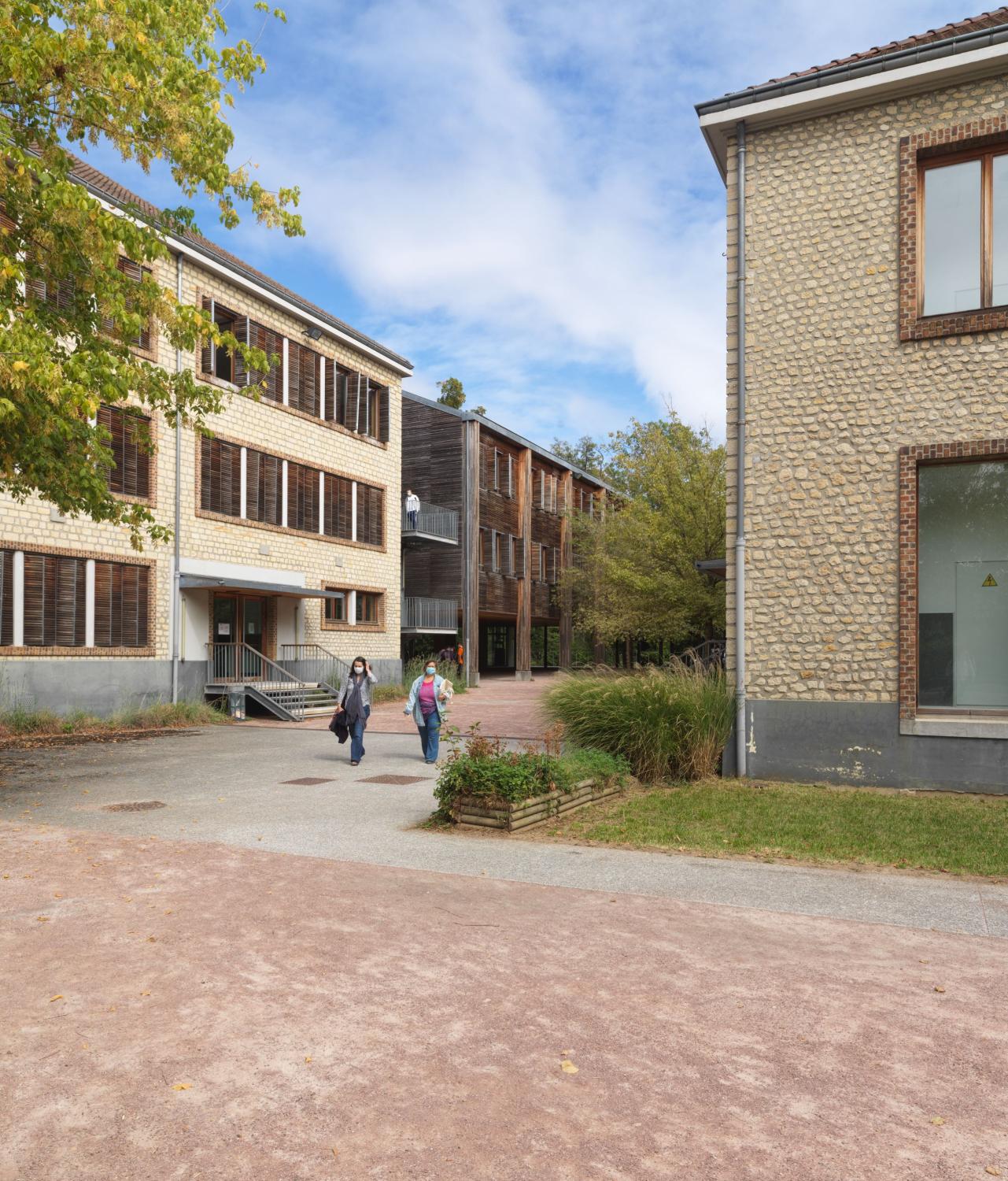 Lycée Jean-Baptiste-Corot