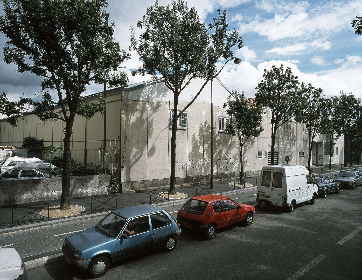 Usine de transformation des métaux Louis Vulliet, puis Cuprotube, puis usine textile TIT, actuellement atelier de fabrication de décors de théâtre et salle de répétition "Lilas en Scène"