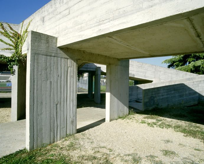 piscine : bassin couvert, bassin découvert, tank à ramer