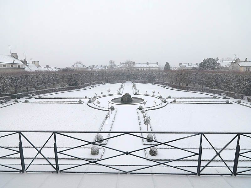 évêché, aujourd'hui musée Bossuet