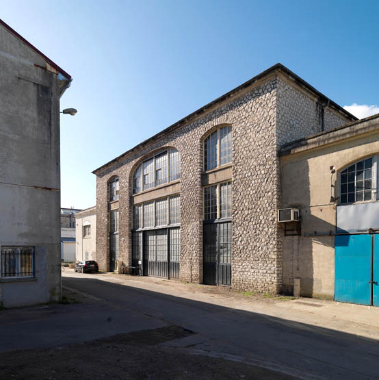 Usine de matériel électrique industriel Schneider et Cie, puis Le Matériel Electrique Scheider-Westinghouse (SW), puis Jeumont-Schneider (JS), actuellement ensemble industriel appelé "Espace Technologique et Industriel de Champagne-sur-Seine" (zone ETIC)
