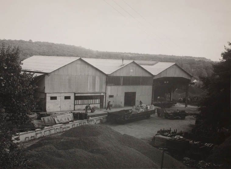 Avon - usine de matériel d'équipement industriel de la société PIC, puis Venot-Pic, puis Fives-Cail Babcock actuellement pépinière d'entreprises, logement et centre d'action sociale