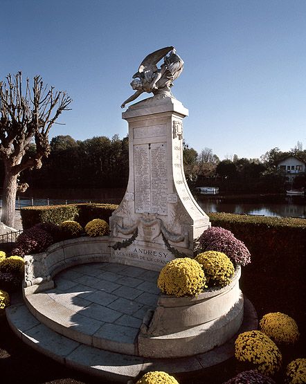 monument aux morts