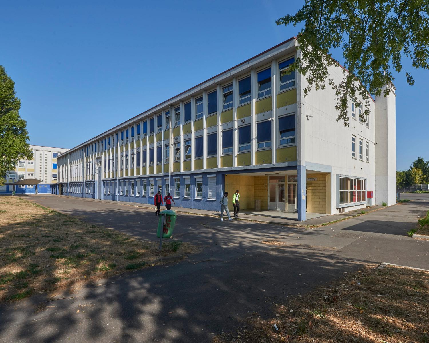 Lycée Eugène-Delacroix