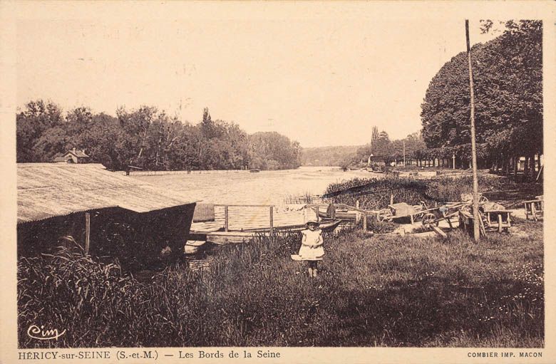 Samois-sur-Seine - atelier de charpentier Rabardy, puis Magnier, puis Goletto, actuellement logement