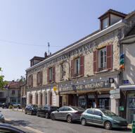 Ancien magasin de boissons, 46 et 46b rue Jean Cocteau
