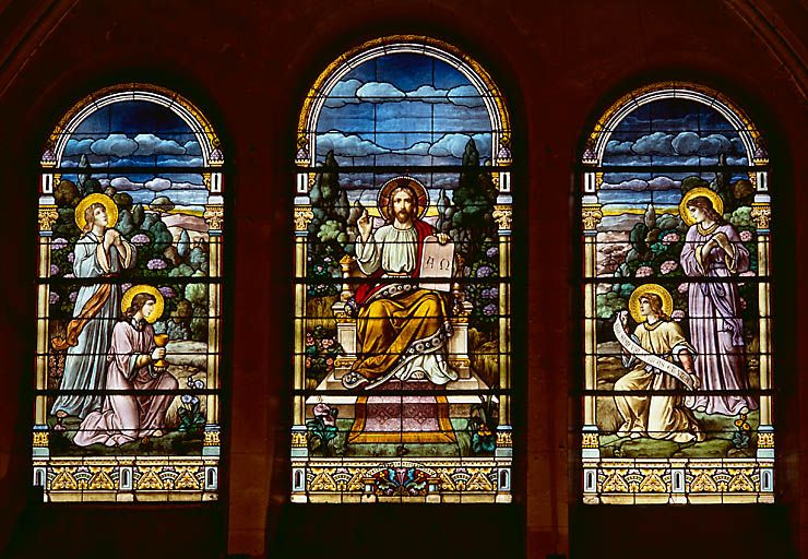 3 verrières : Christ en majesté, vertus théologales, ange (baies 0 à 2, verrière à personnages, verrière figurée)