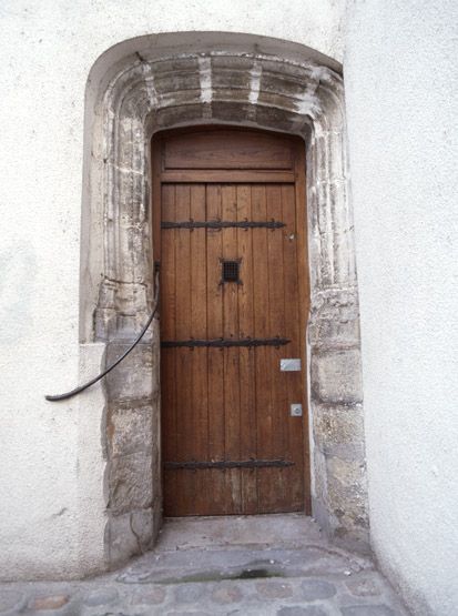 immeuble rue Carnot, Porte Renaissance, dans la cour. (IVR11_20057700578XA)  - Inventaire Général du Patrimoine Culturel
