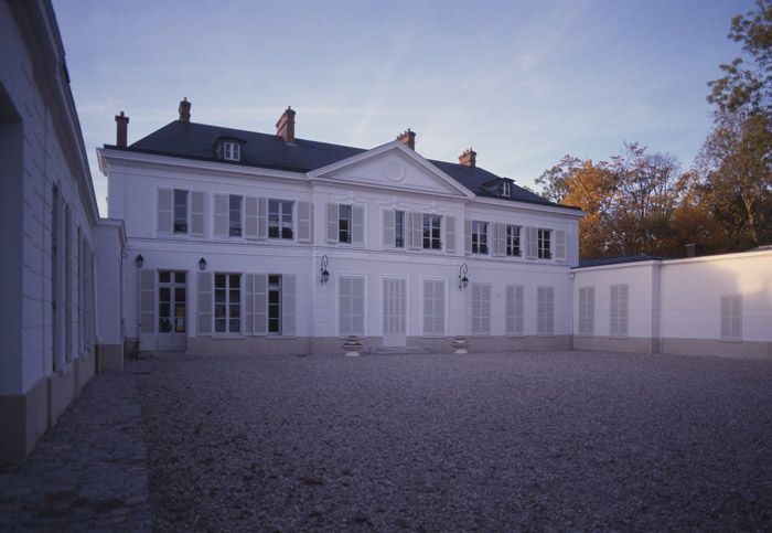 château de Villiers, actuellement bibliothèque municipale et centre culturel