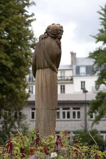 Statue : Aux mères du XIVème arrondissement