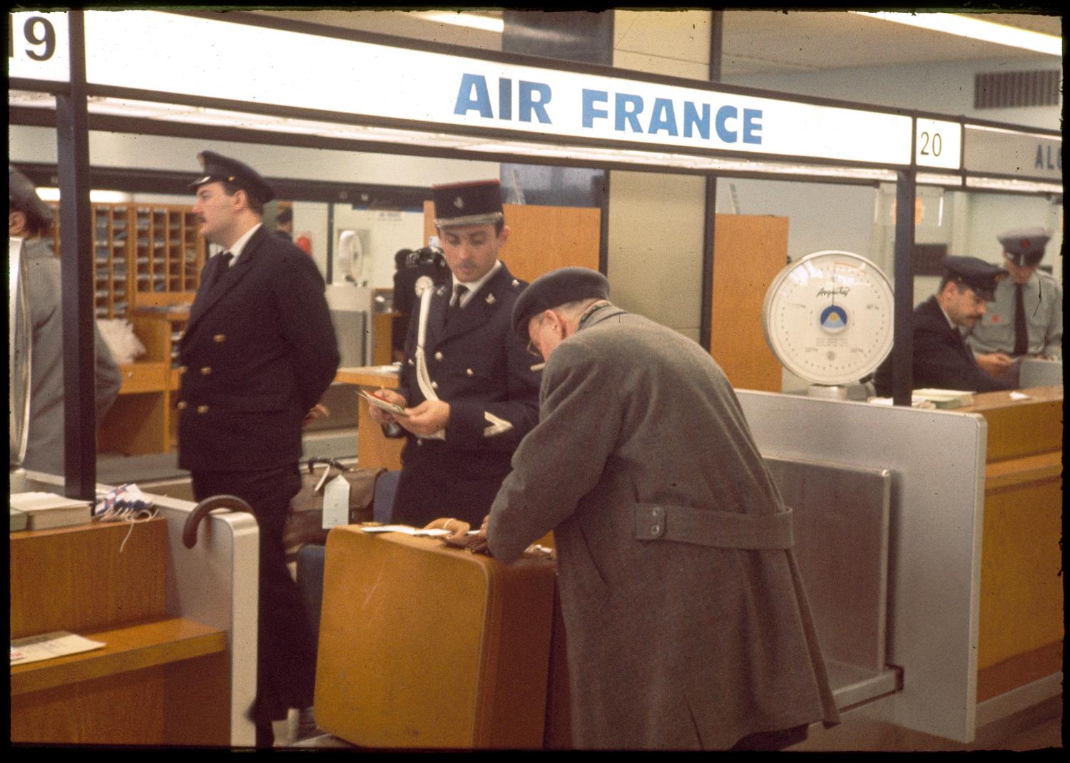 Les Installations terminales, Orly 4 dans les années 1960